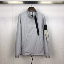 Load image into Gallery viewer, 2020 Best Version 1:1 Compass Logo Printed SI Women Men Windbreaker Jacket Hiphop Streetwear Men Casual Jacket Coat