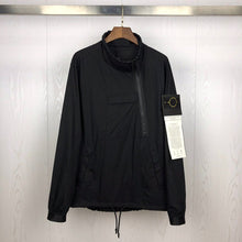 Load image into Gallery viewer, 2020 Best Version 1:1 Compass Logo Printed SI Women Men Windbreaker Jacket Hiphop Streetwear Men Casual Jacket Coat

